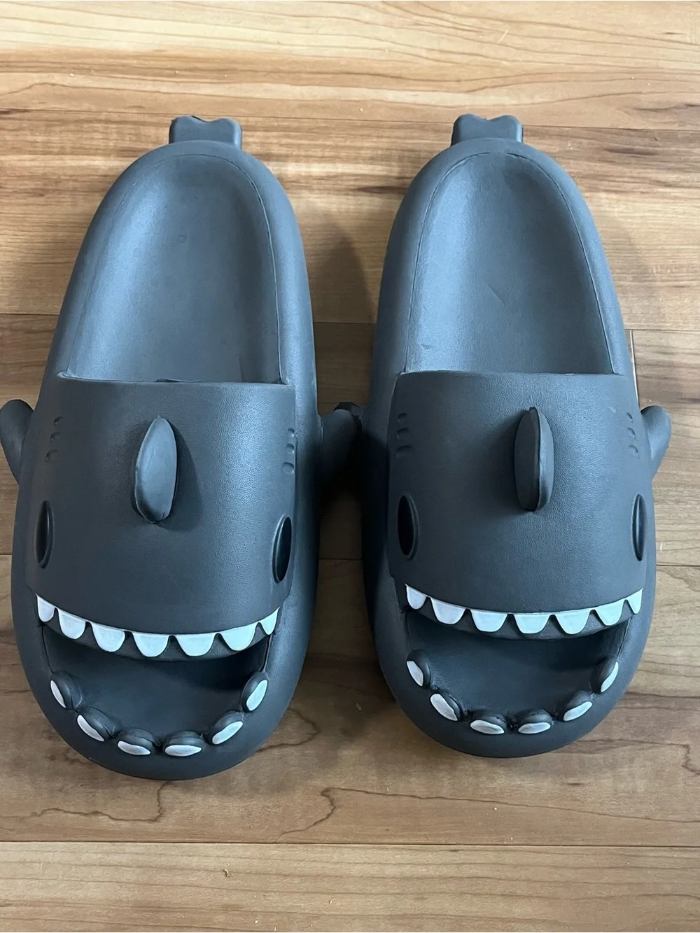 Unbranded Shark Foam Slide Slippers Gray EU 44-45 US Men’s 10-11